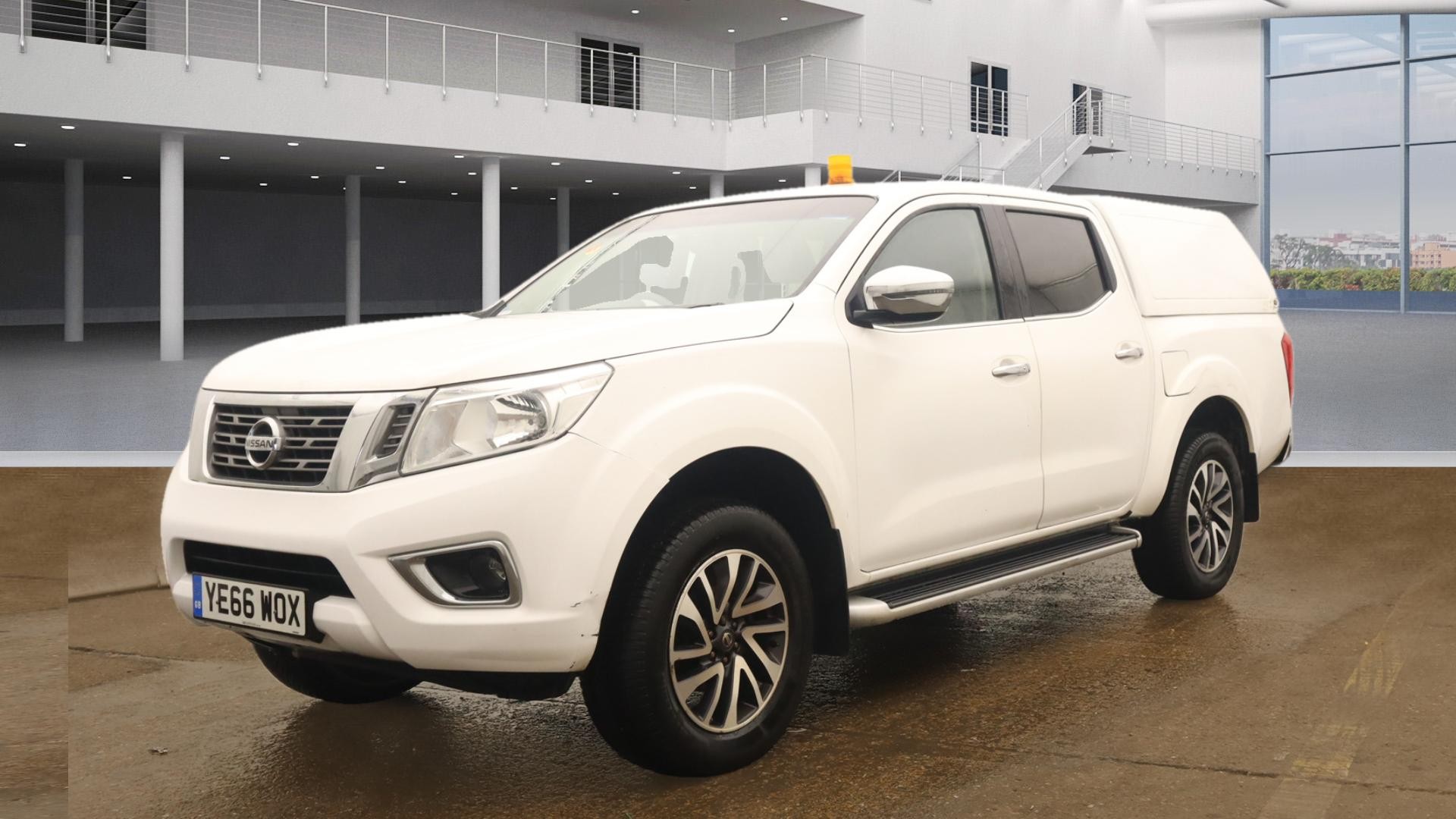 NISSAN Navara